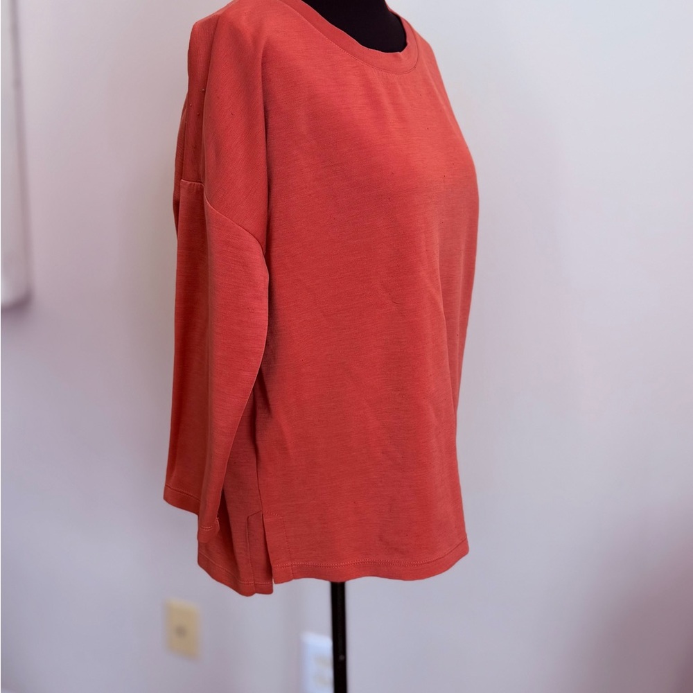 Cable & Gauge Women's Burnt Orange Sweatshirt